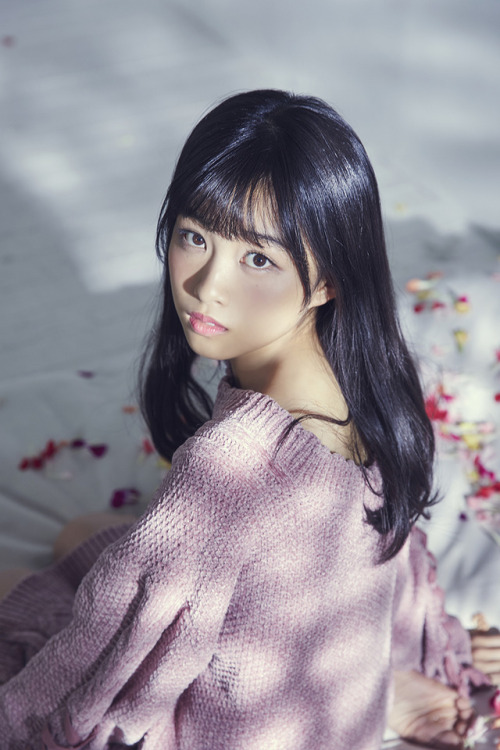 Aoi Harada - HUSTLE PRESS