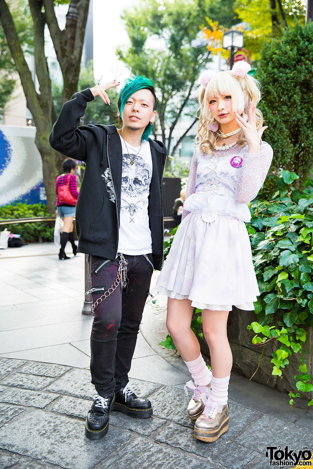 tokyo-fashion:  Yuto and Kyaori from the well known Harajuku hair salon Candye Syrup