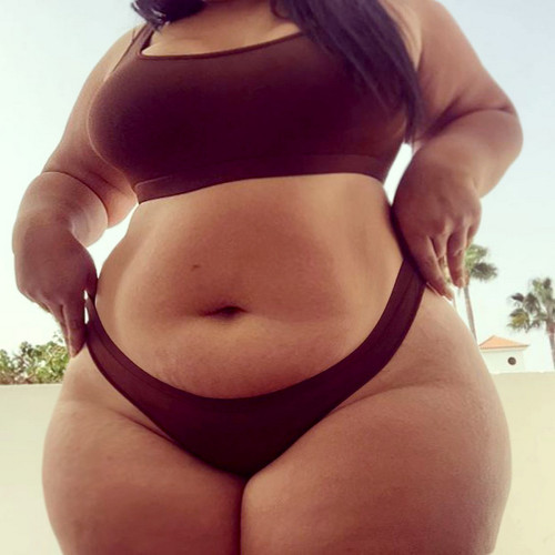 Porn Pics neptitudeplus:  “Sure, my hips are extra