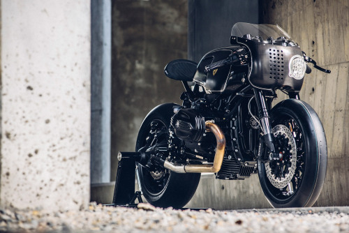 Bavarian Fistfighter / BMW R nineT by Rough Crafts via derestricted.More bikes here.