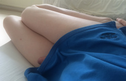 trappyfeat:  Skirt pics :) Thank you for submitting, shyess Trappyfeat  gifs submissions random