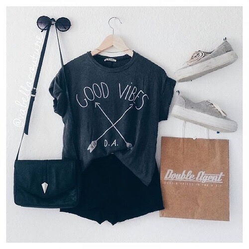 perksofbeingafashionaddict.tumblr.com/