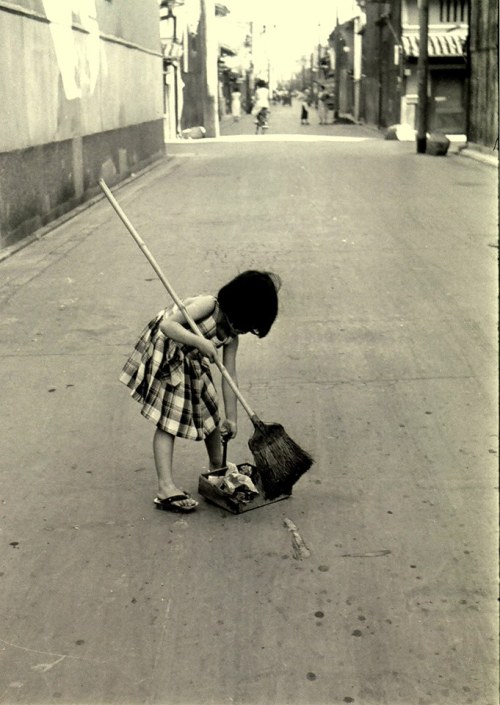 hermosanikita: Street Scene , Kyoto, Japan 1955, Kansuke Yamamoto