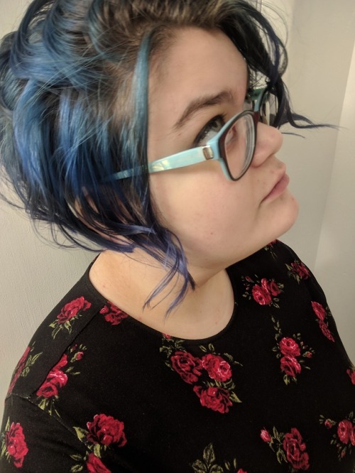 provisionl-3: bleakss: provisionl-3: im a homosexual, sharon [they/them] Oh hehehe hey! Look at my Q