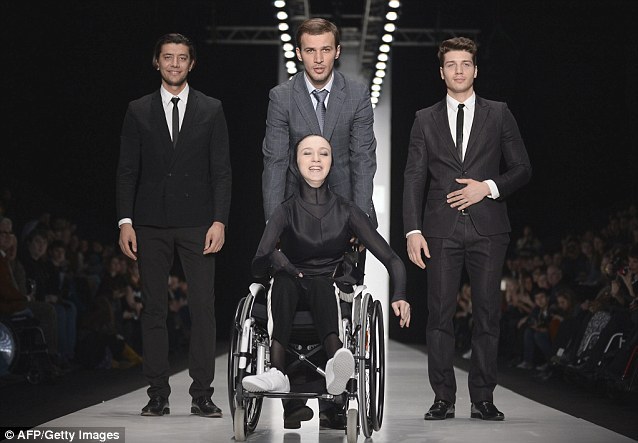 itsopheliablack:  myvoicemyright:  Breaking down barriers: Russian designers present