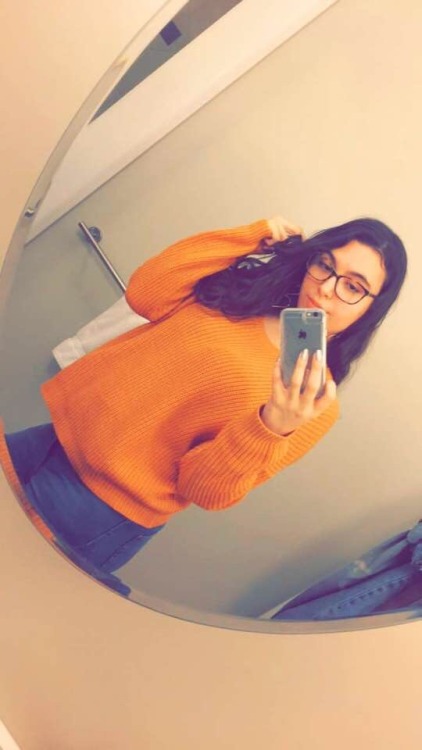 kinkycumslutt: convince her to send me more ((;