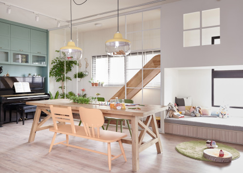 dezeen:  Taiwanese studio HAO Design installed a play area in the kitchen of this family home so the children could spend more time with their parents »