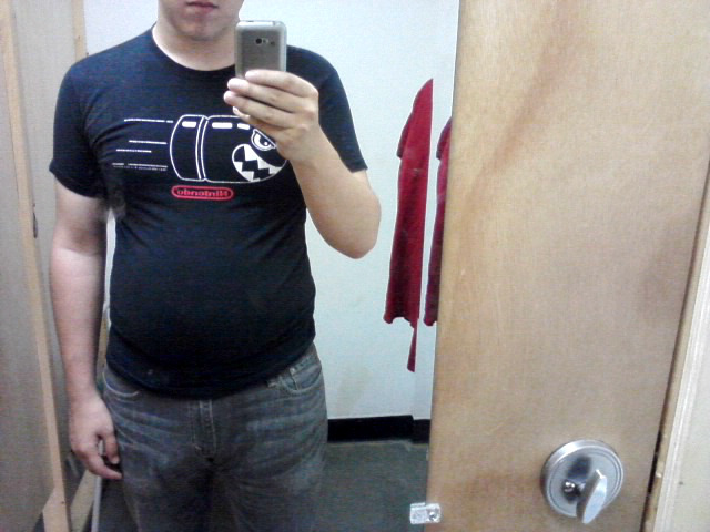 fatboydiet:  bigandstuffed:  Thought I’d grab a t shirt that looked tight to try