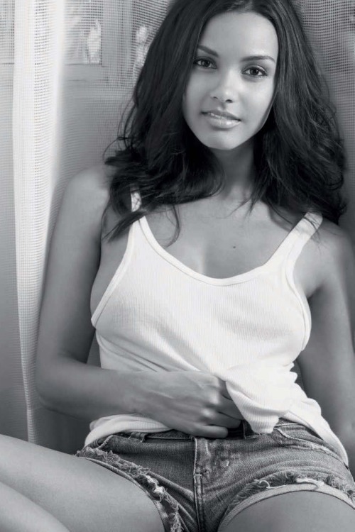 some-celebrity-stuffs:Happy Birthday Jessica Lucas  September 24 #Jessica Lucas