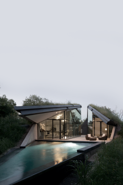 am-afterglow:  Edgeland House by Bercy Chen