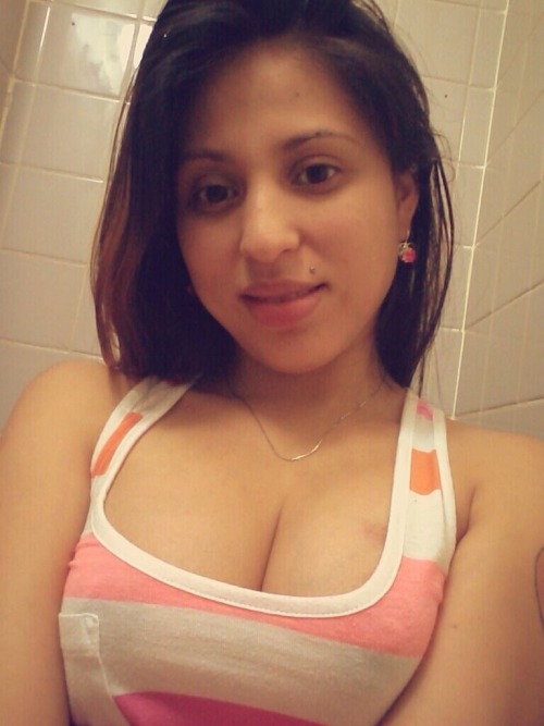 perfectlatinas:  Perfectlatinas     (via TumbleOn)