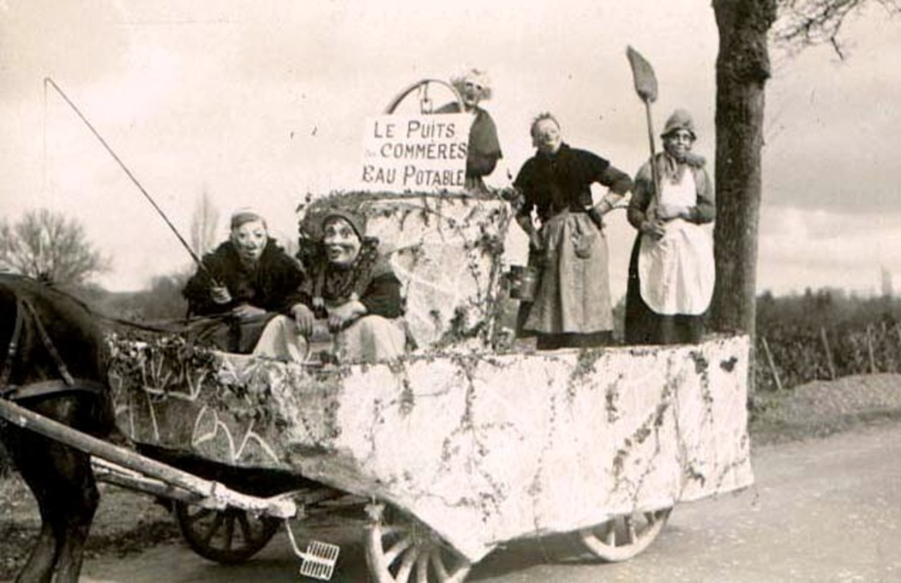 Le puits des commères, eau potable, vers 1920.