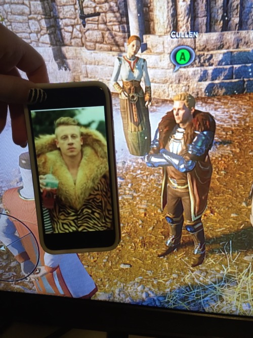 mistressandry:hoiist:casualanarchy:why the hell is macklemore in this gamebecause that shit was 99 c