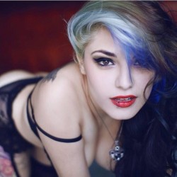 megan-suicide:  @euphysuicide is my #wcw