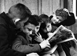 Janine Niepce - La Mode Des Bandes Dessinées, Rue Rousselet, Paris, 1956.