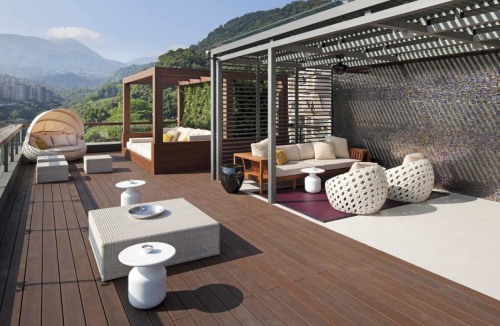 {This looks like a model suite or something - designed by Tsao McKown. Just liking the mood here - l