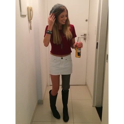 ampbeauties: mamo1leg: She is definitely a top model, not only in a devotee’s world Who is she