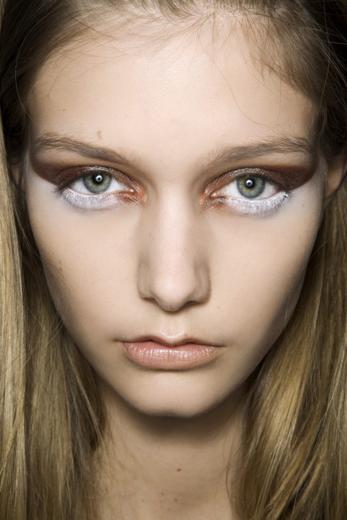 gaptoothbitch:  GIAMBATTISTA VALLI FW 2009 