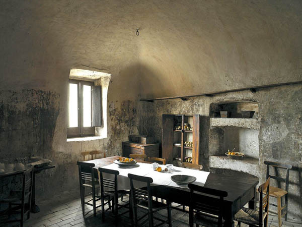 fuckyeahawesomehouses:  Romantic Sextantio Hotel, Italy
