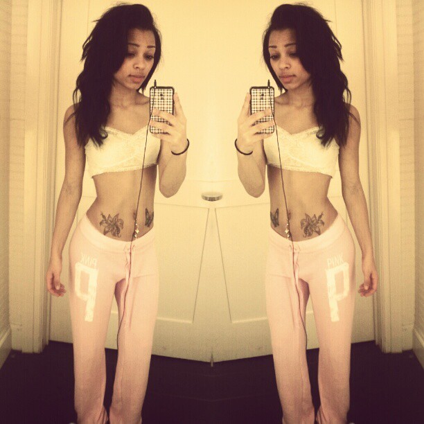 skaiii:  chiiitownn:  nighty night &lt;3  pssh she’s not going anywhere lol
