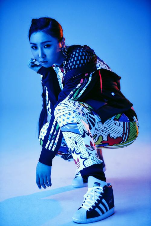 ygfamilyy:2NE1 (sans BOM) for Adidas x Superstar Exhibit!