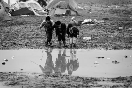 IDOMENI I16.03.2016 idomeni, lesbos/greece. these are my first impression of the camp during the day