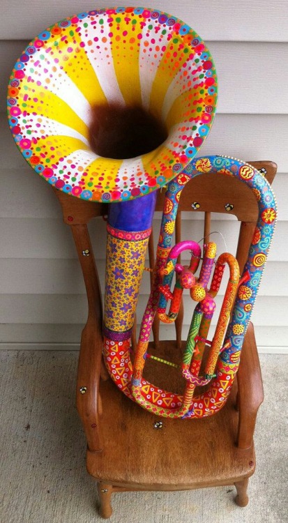 redjeep:  music colors my world… 