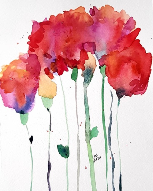 All these poppies, such and inspiration! . . #poppies #flowerpainting #abstractflower #watercolorspa