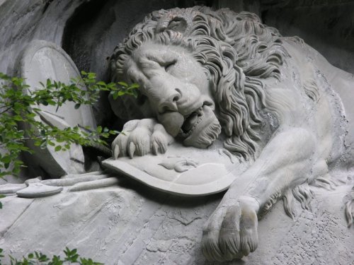 minigag:  Lion Monument (or Lion of Lucerne) - Bertel Thorvaldsen’s design and hewn by Lukas Ahorn in 1820-21, Lucerne, Switzerland