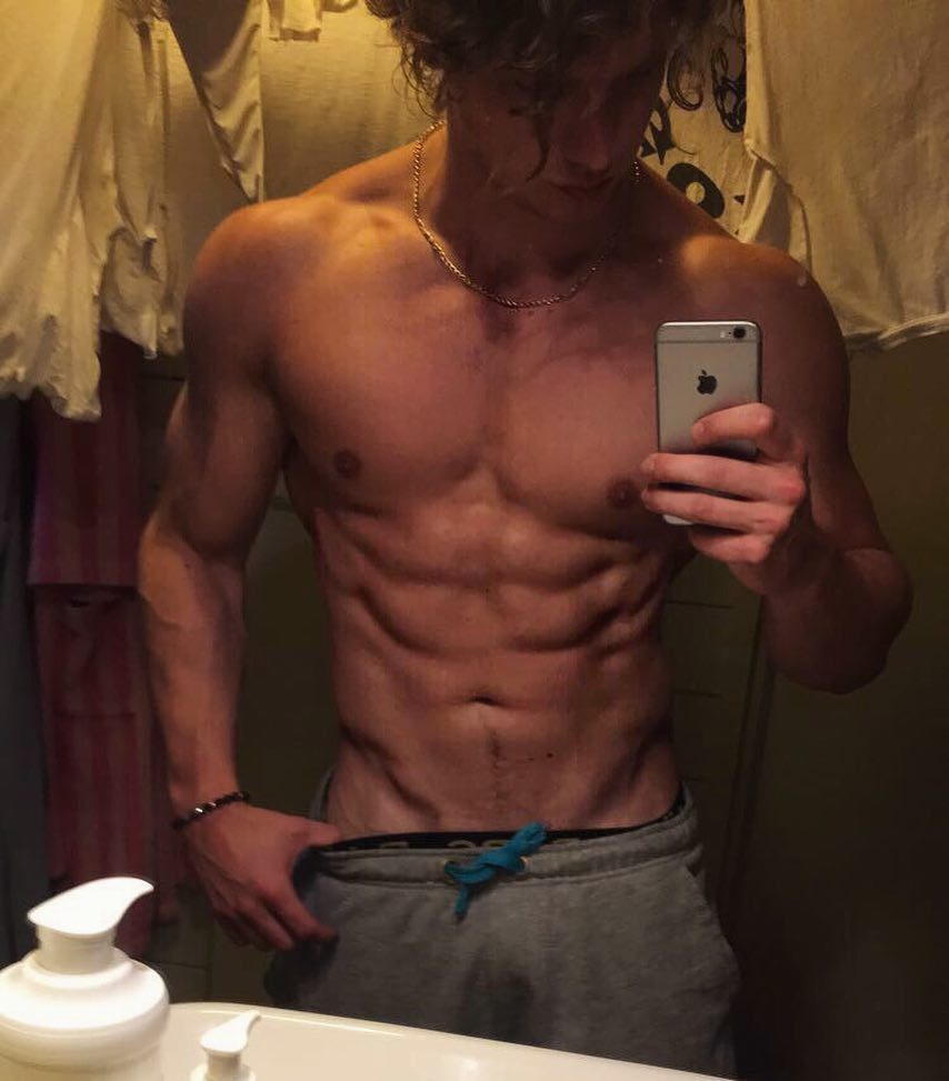 beautifulyoungmuscle:Benjamin Ahlblad: long-haired wildboy whom I’d love to fuck