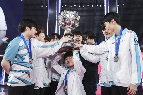 2020 world champions, damwon gaming (cr: lolesports flickr)