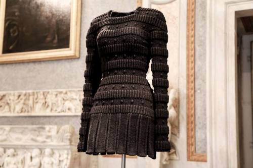 terriserafio: Couture/Sculpture: Azzedine Alaïa in the History of Fashion Part 1