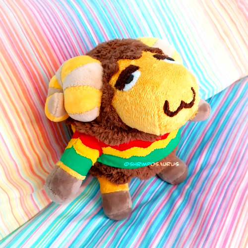 I really wanted a plush of my favourite villager Curlos, so I tried to sew one myself. He&rsquo;s wo