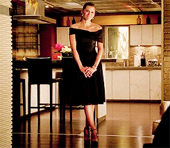 fan1bsb97:Kate Beckett Dress Appreciation
