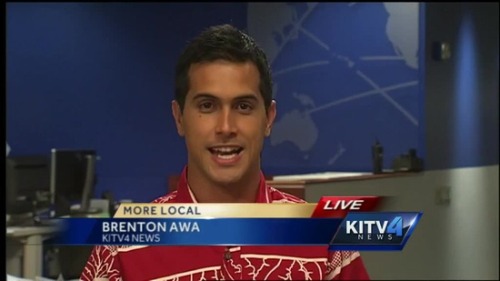 bvon808:queerskinhead808:  This local newscaster from KITV4 News is SO FUCKING cute!!!!  I wud love to see his nudes