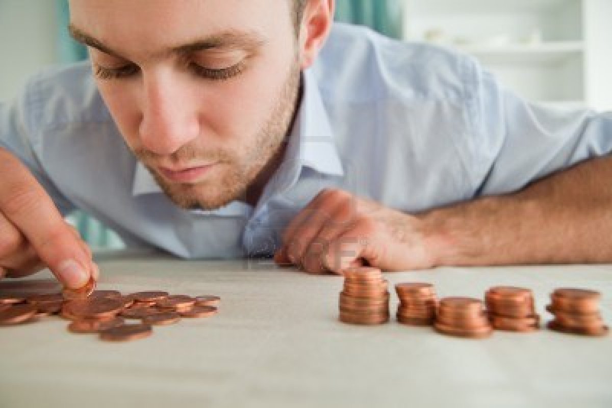 ratonnhhaketon:  me trying to find money for all the games i want 