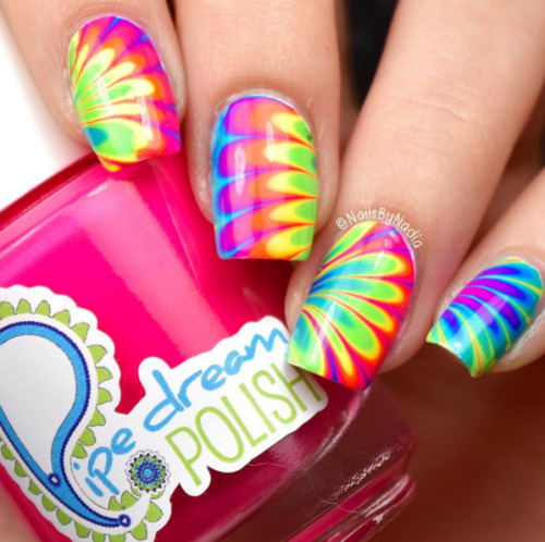nailpornography:  Perfect Water Marble (easy clean up using Simply Peel) 