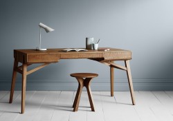 nothingtochance:  Tuki Desk / TIDE DESIGN