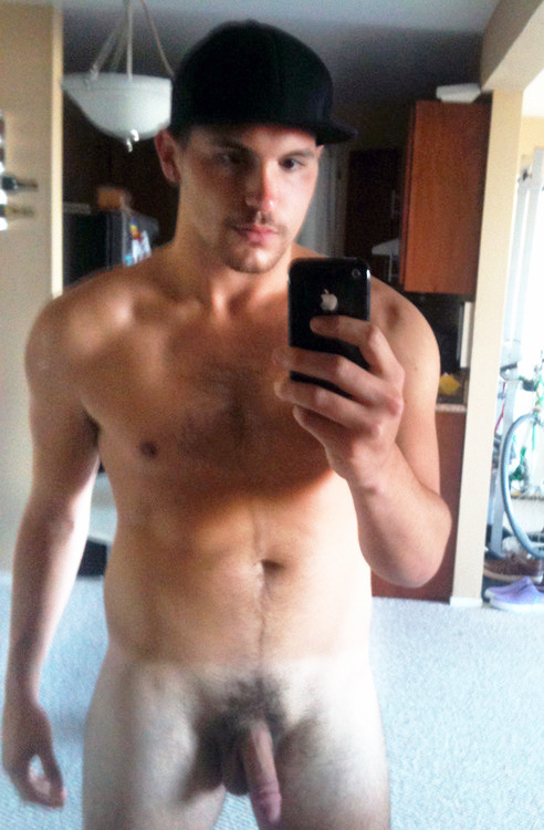 instaguys:  Guys with iPhones Source: gwip.me 