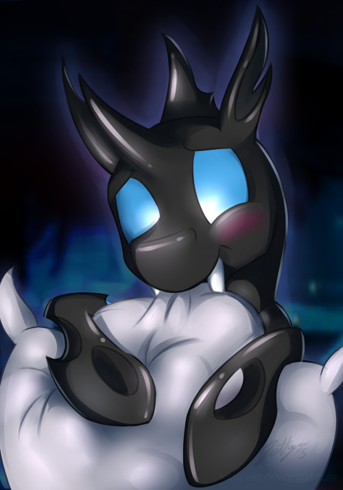 lattynskit:  I drew a cute good bug horse being a cute bug horse~   Safe blog made a cute Changeling!