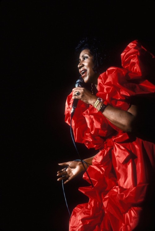sinnamonscouture: Aretha Franklin’s Fashion Diva Moments RIP to the Queen of Soul. You will fo