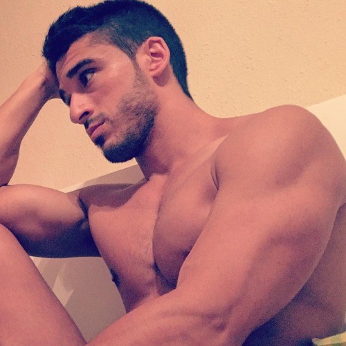 tripltap: Gymspiration with David Castilla www.facebook.com/tripltap So fine
