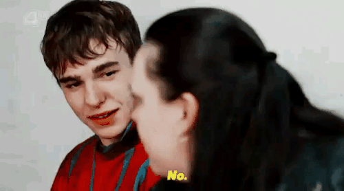 mydiaryofemus:Finn and Rae 2.1The way he tells her “NO” in the end. It’s just an honest answer. He r