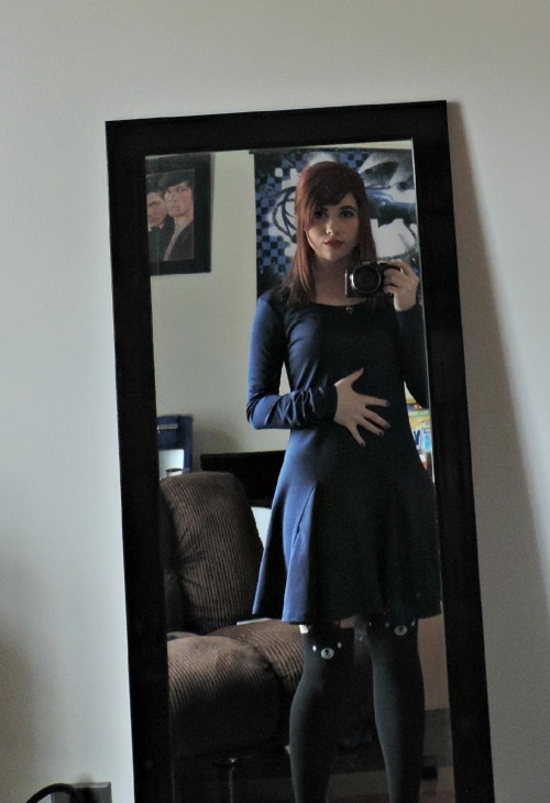 no-yappy-no:  thigh highs, tights, and dresses. 