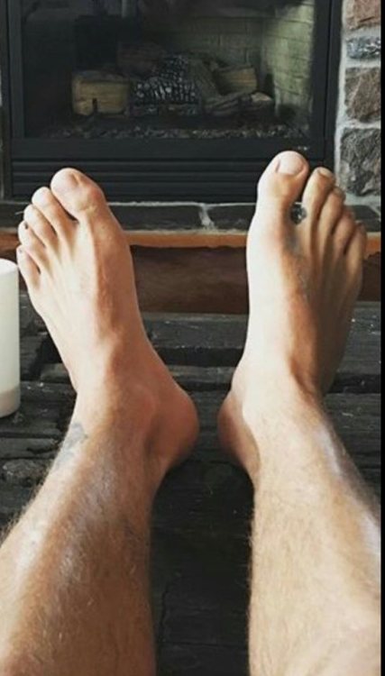 #justinbieberfeet