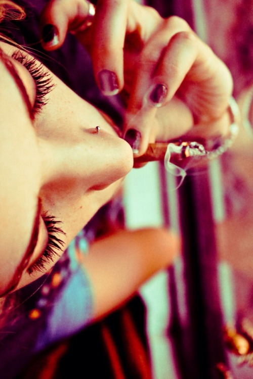 stoney-boloney420:  I love this angle because of the eyelashes tbh 