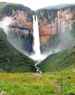 catimbozeiro:  Cachoeira do Tabuleiro - MG