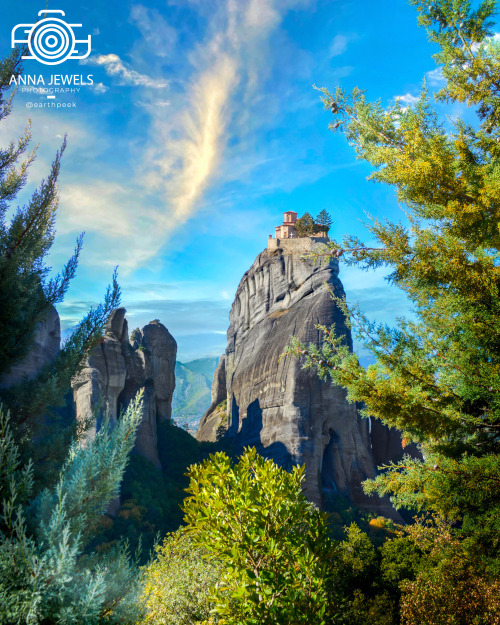 Meteora - Greece (by Anna Jewels (@earthpeek)) https://www.instagram.com/earthpeek/ 