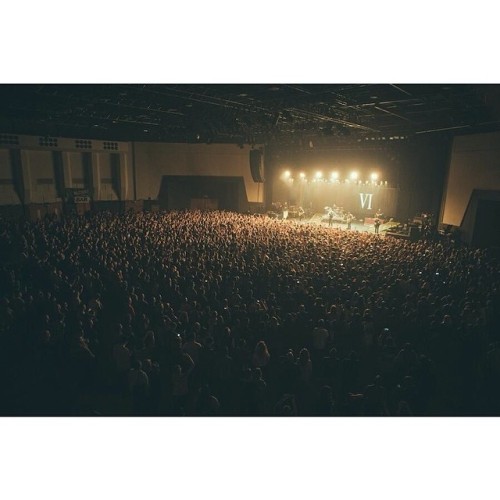 bricksatmywindow:  Last night looked a bit like this. Plymouth held it down.