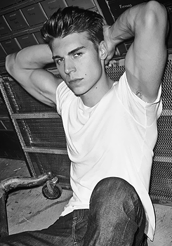 juanvevo:  Nolan Funk for Flaunt Magazine (2013) 